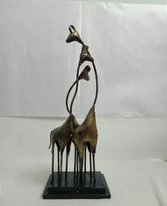 Handmade Bronze Giraffe Family Sculpture - Elegant Abstract Metal Art Statue - Handmade metal sculpture