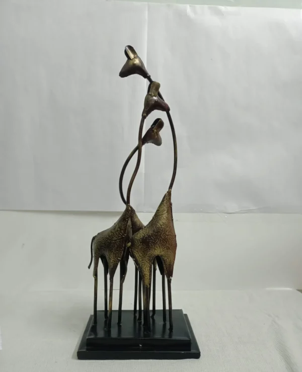 Handmade Bronze Giraffe Family Sculpture - Elegant Abstract Metal Art Statue - Handmade metal sculpture