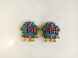 Handmade Rajma Love Decorative Wall Hanging - Traditional Indian Artisan Craft Piece - Handmade wall hanging